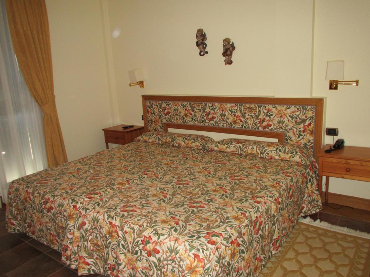 Hotel Ermintxo Ea المظهر الخارجي الصورة